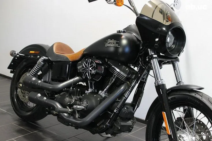 Harley-Davidson FXDB Image 6